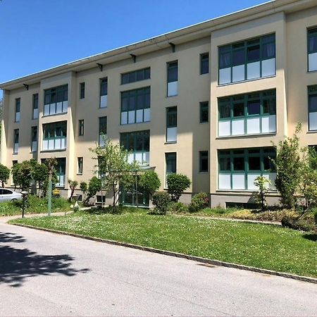 Arbeiterwohnheim Workers Dormitory Graz Exterior photo